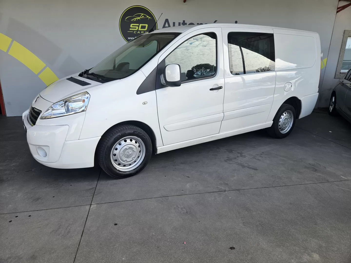 Peugeot  Expert 6 lugares