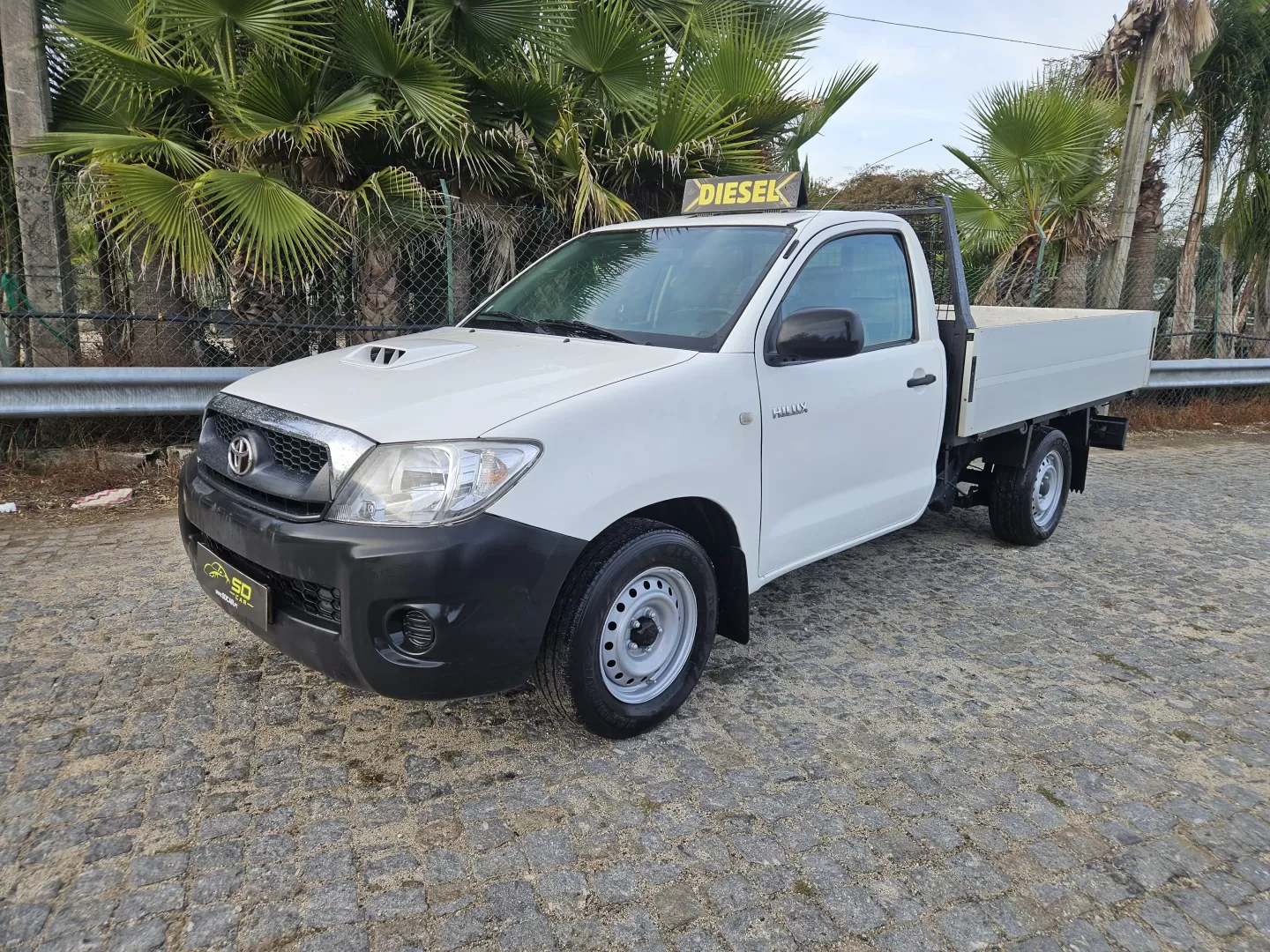 Toyota Hilux 2.5 D-4D 2WD CE