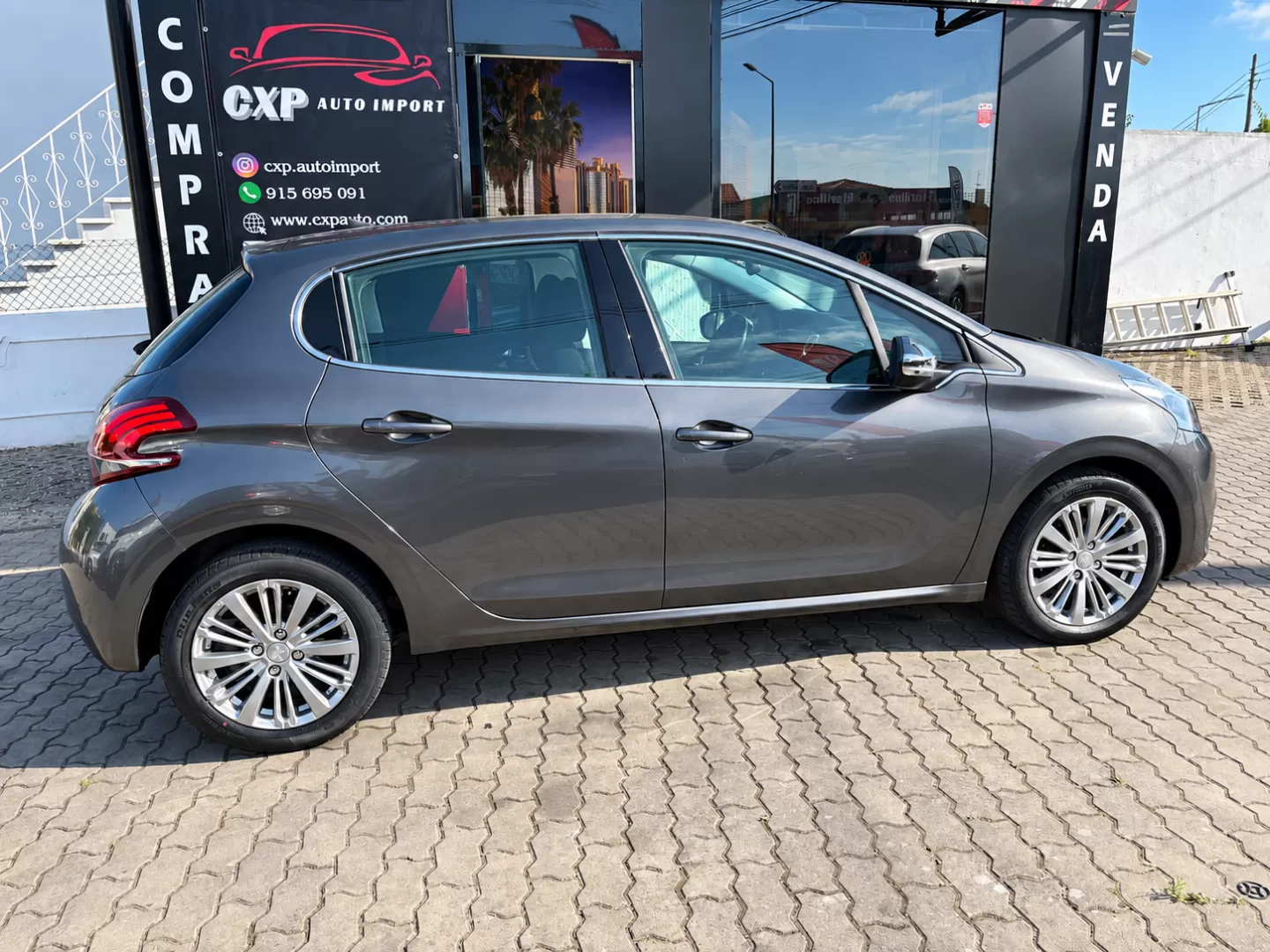 Peugeot 208 1.2 PureTech Allure - foto 5