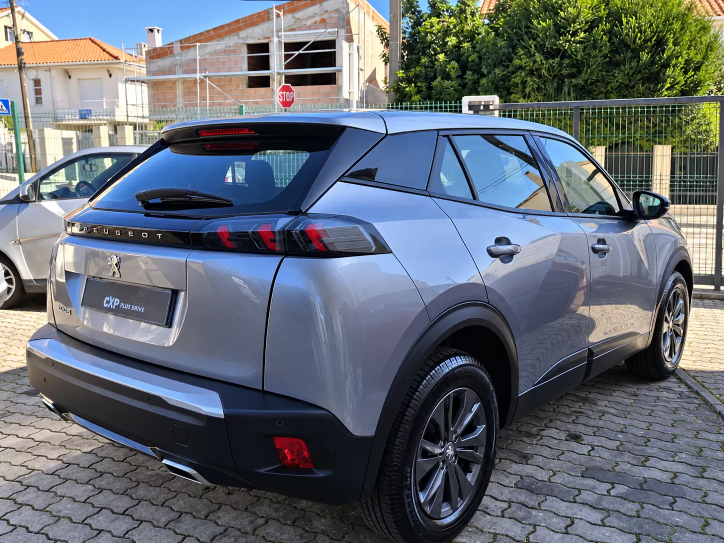 Peugeot 2008 PureTech 130 EAT8 Allure Pack