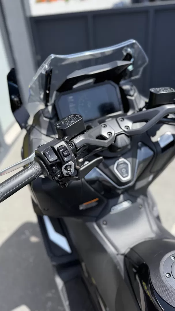 Yamaha TMAX 560 - foto 7