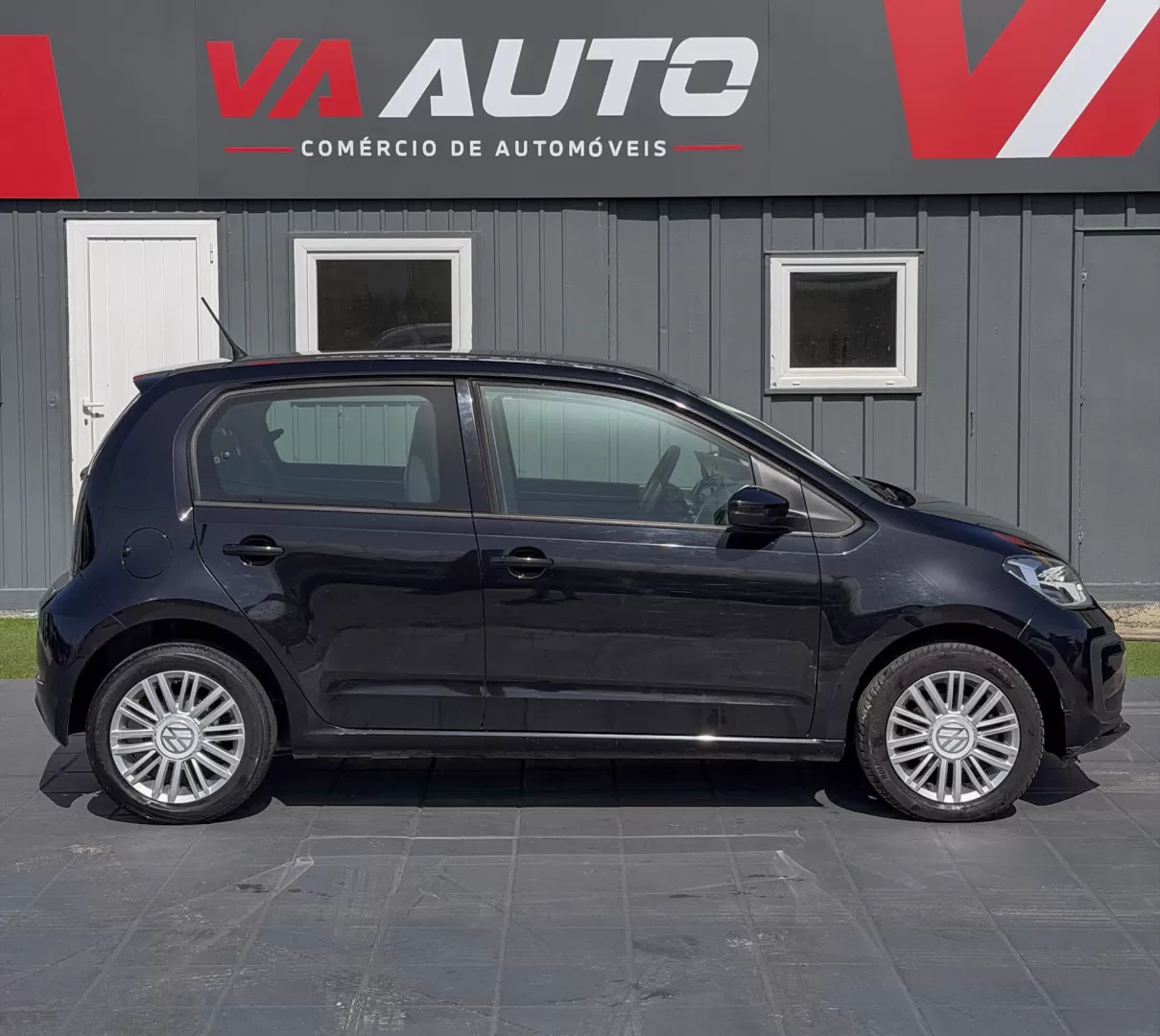VW Up 1.0 BlueMotion High Auto - foto 4