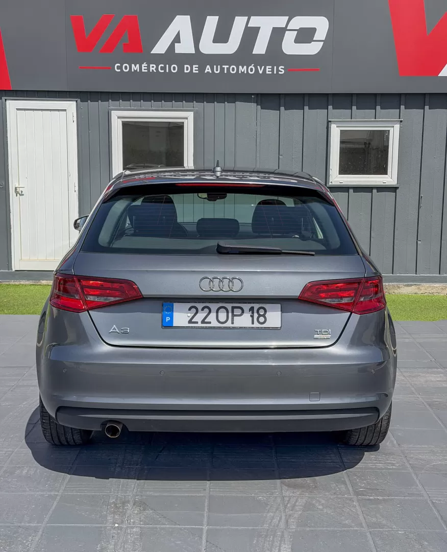 Audi A3 Sportback 1.6 TDI Advance Ultra - foto 8
