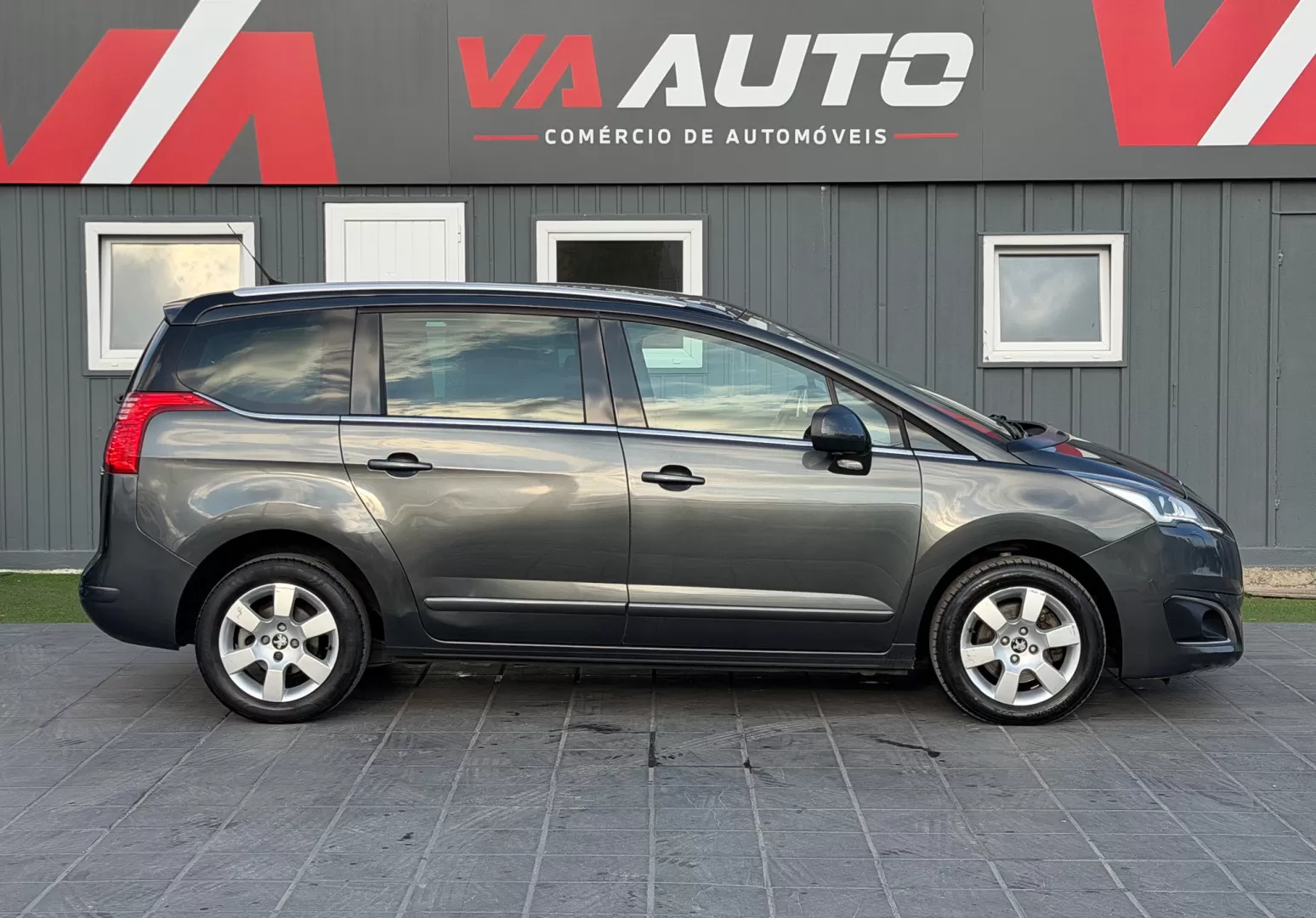Peugeot 5008 1.6 BlueHDi Allure - foto 4