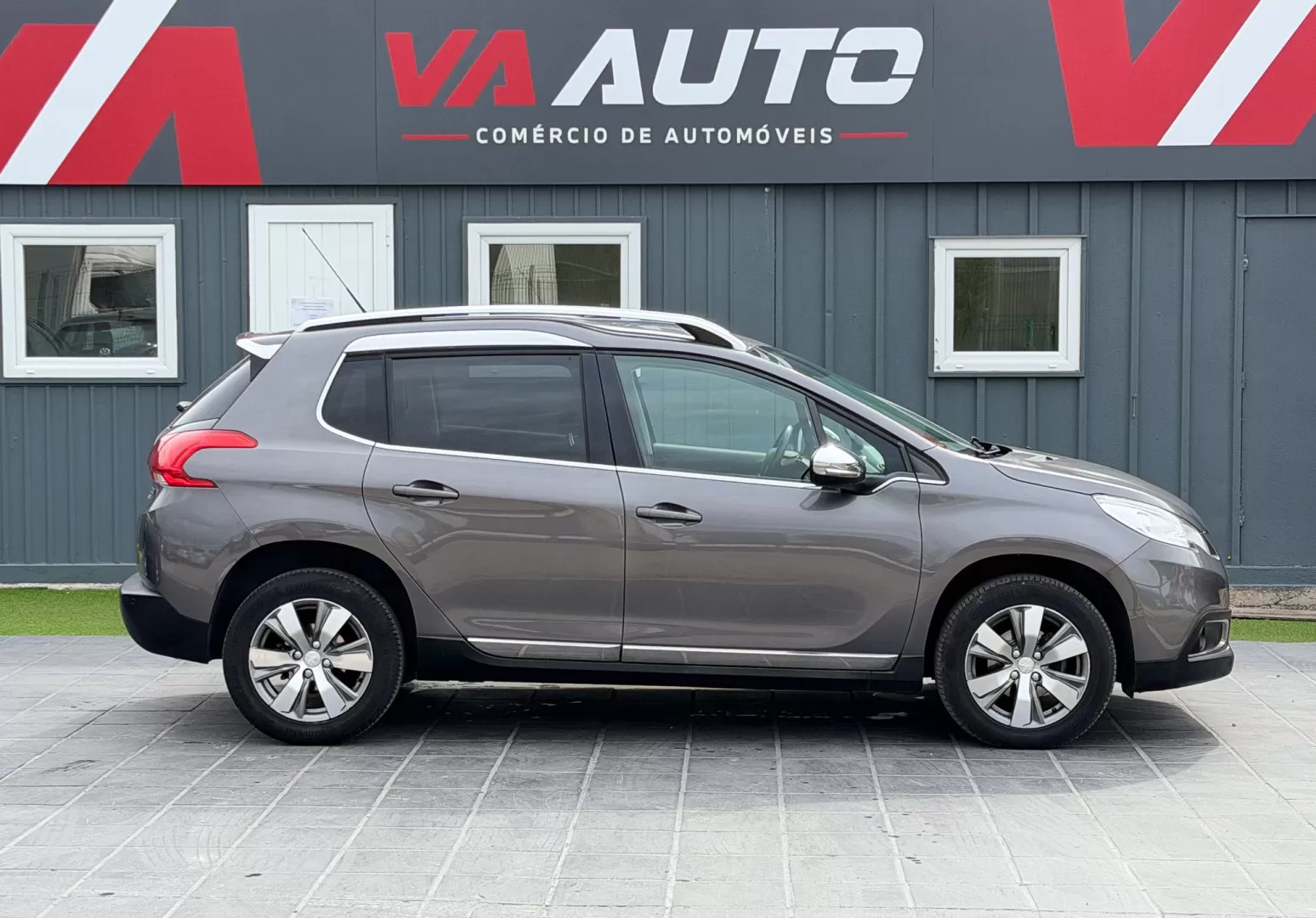 Peugeot 2008 1.6 e-HDi Allure - foto 4