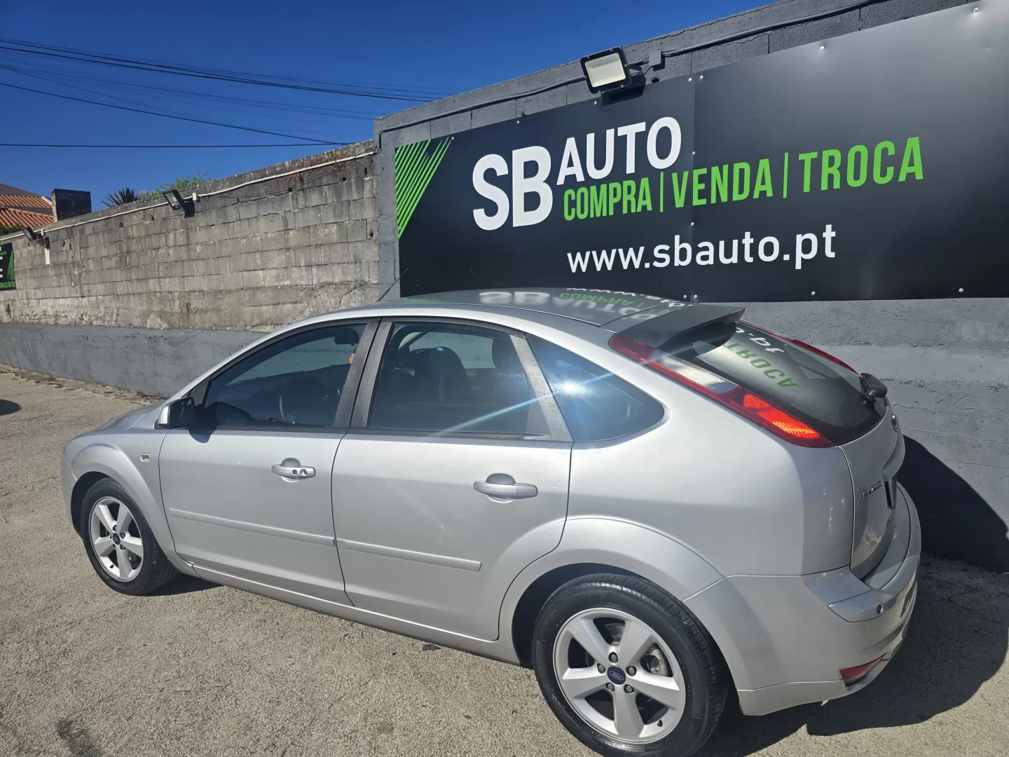 Ford Focus 1.6 TDCi Ghia - foto 2