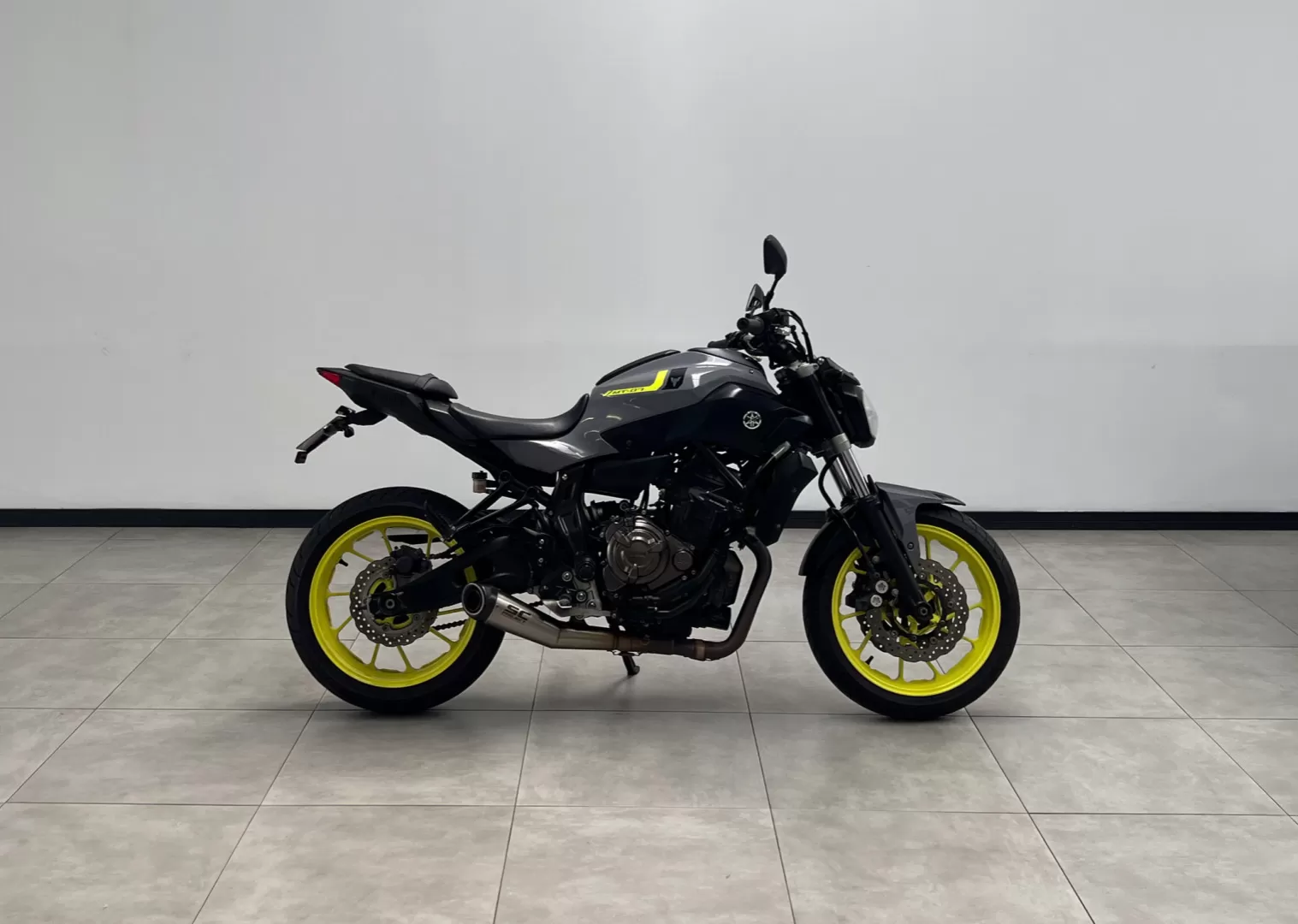 Yamaha MT-07 Night Fluo 35Kw - foto 8