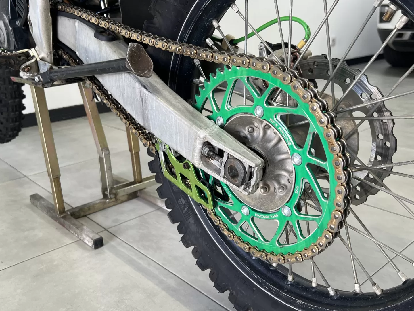 Kawasaki KXF 250 - foto 5