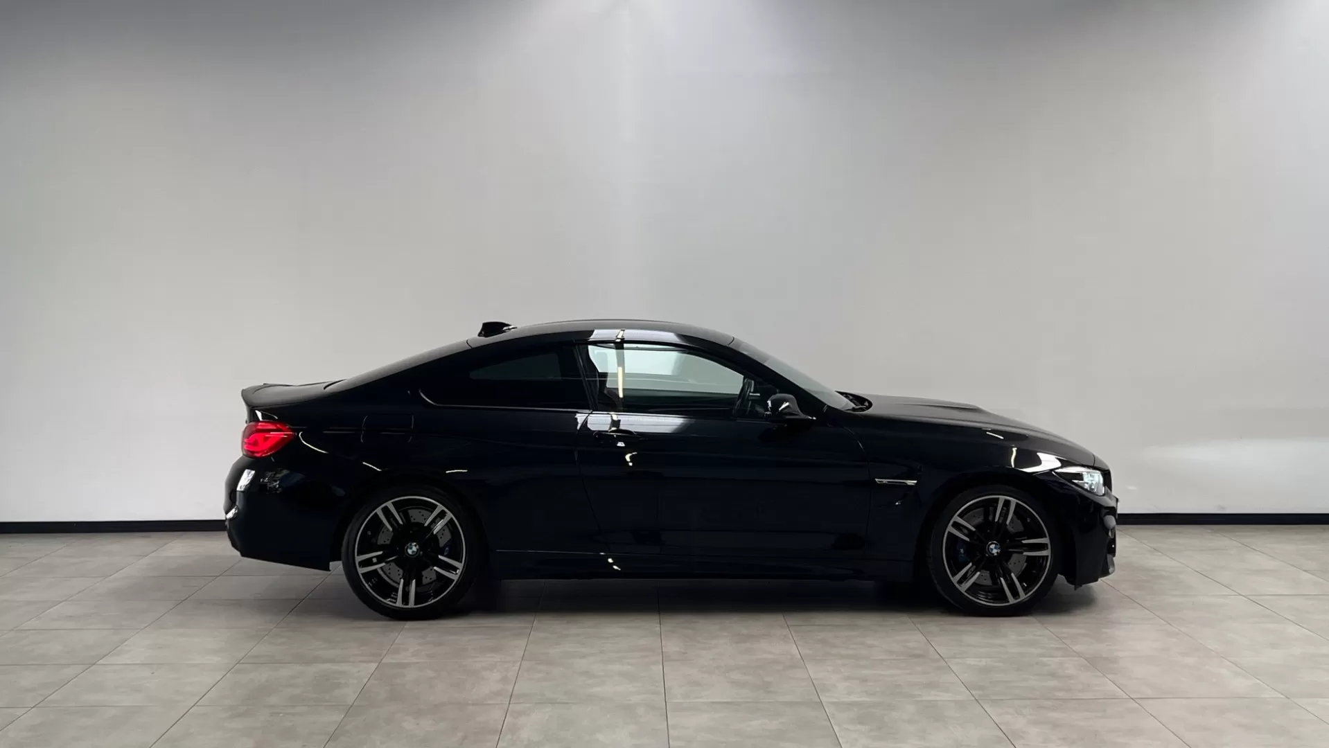 BMW M4 Auto - foto 8