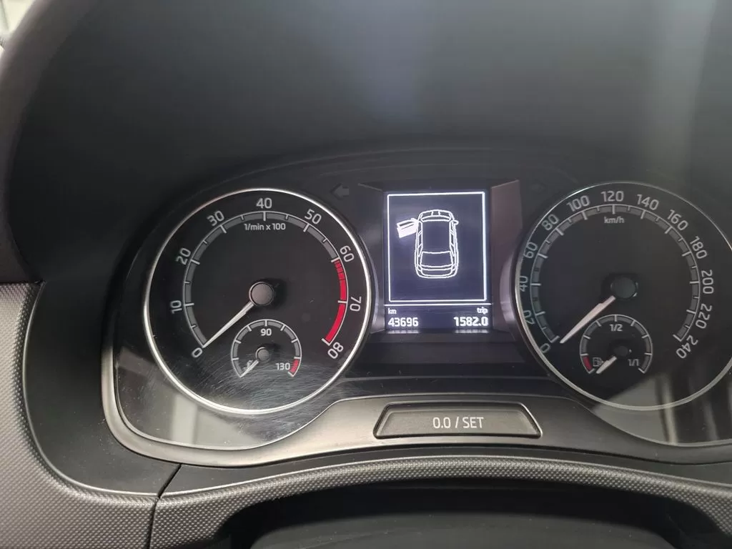 Skoda Fabia Break 1.0 TSI Style DSG - foto 3