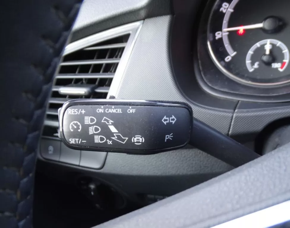 Skoda Fabia Break 1.0 TSI Style DSG - foto 6
