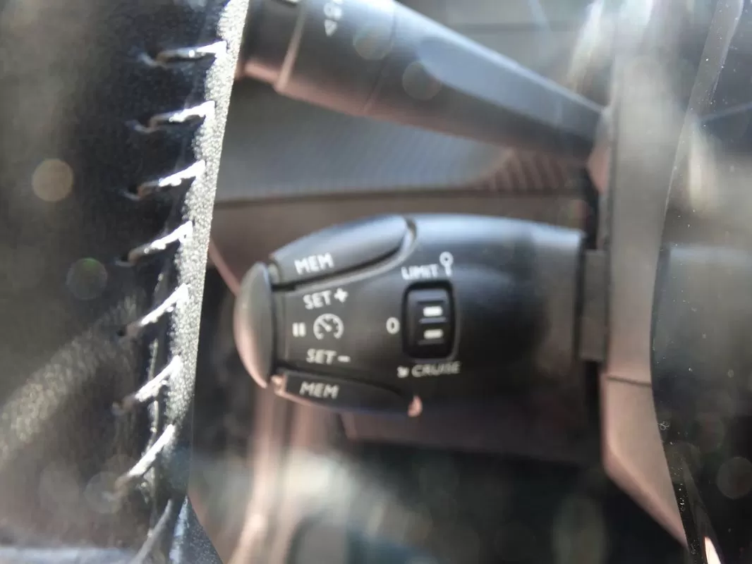 Peugeot 208 1.5 BlueHDi Active Pack - foto 5