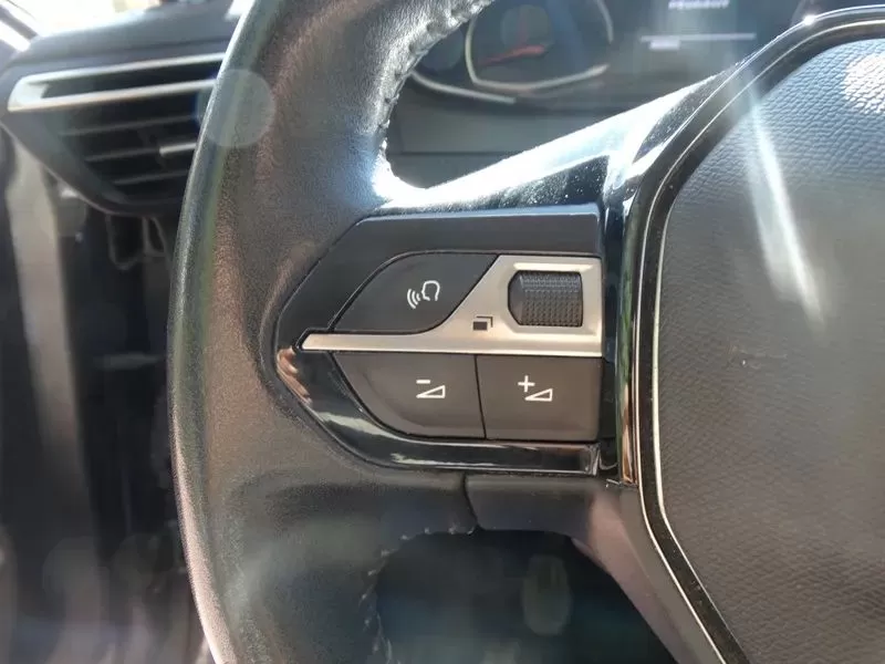 Peugeot 208 1.2 PureTech Active Pack - foto 5