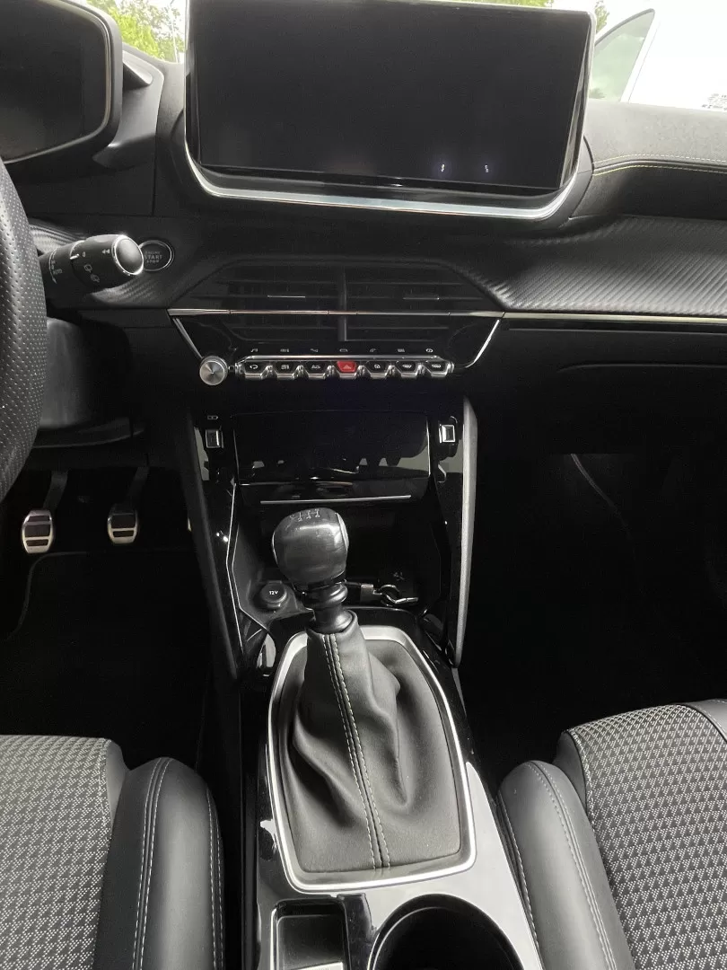 Peugeot 208 1.2 PureTech GT Line - foto 5