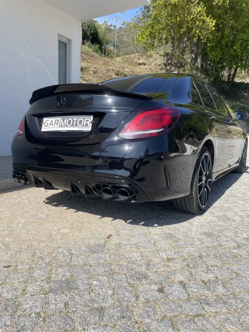 Mercedes-Benz C 300 de AMG Line - foto 5