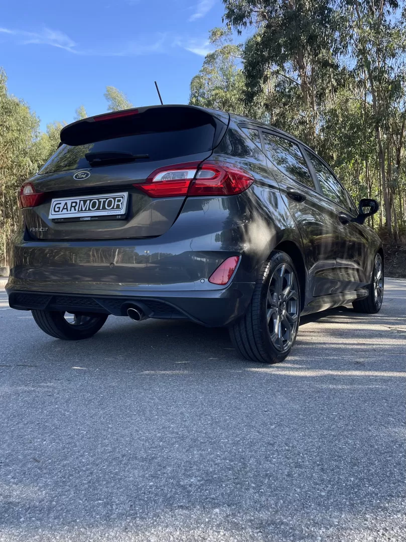 Ford Fiesta 1.0 EcoBoost ST-Line - foto 2