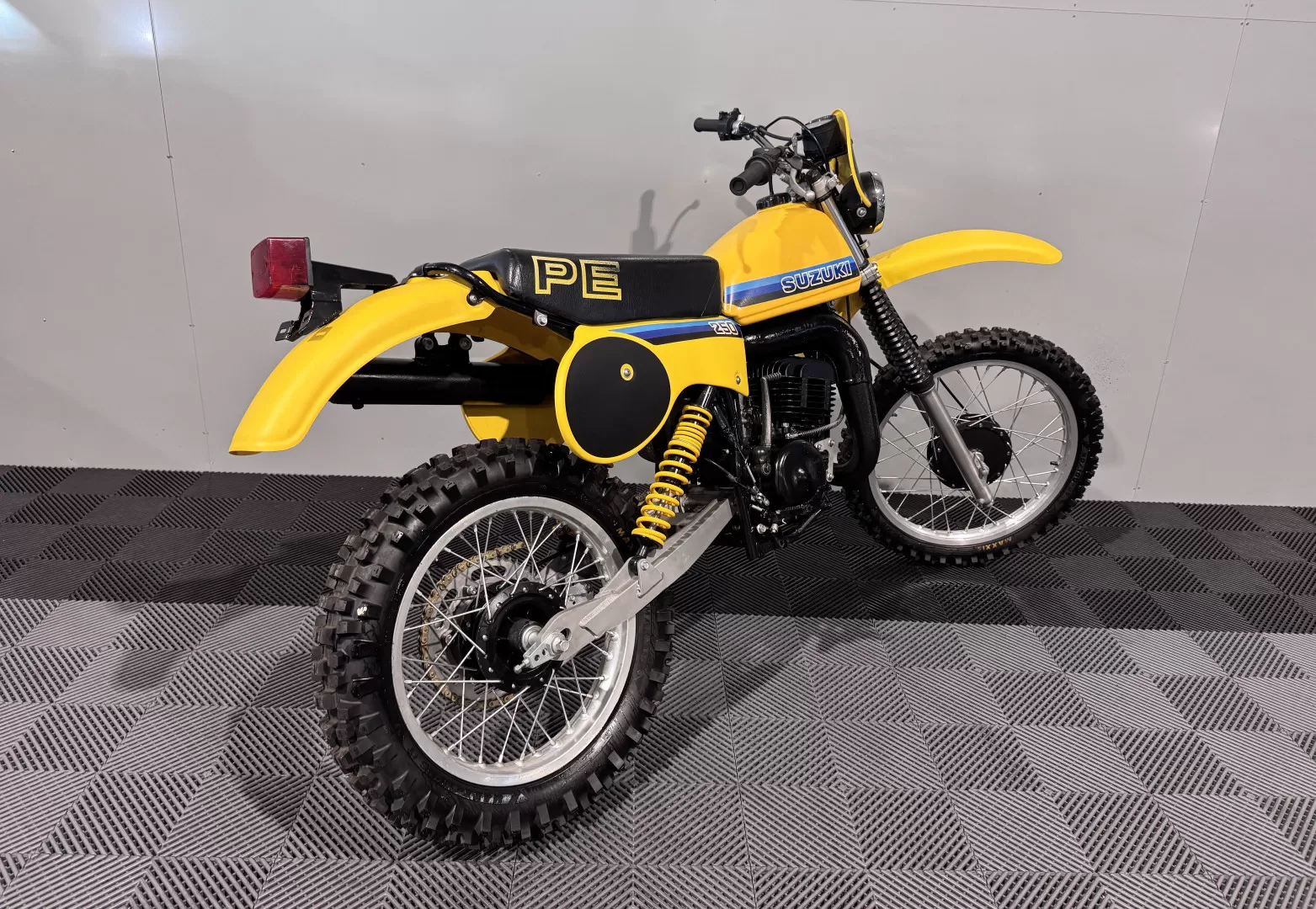 Suzuki X PE 250 - foto 3