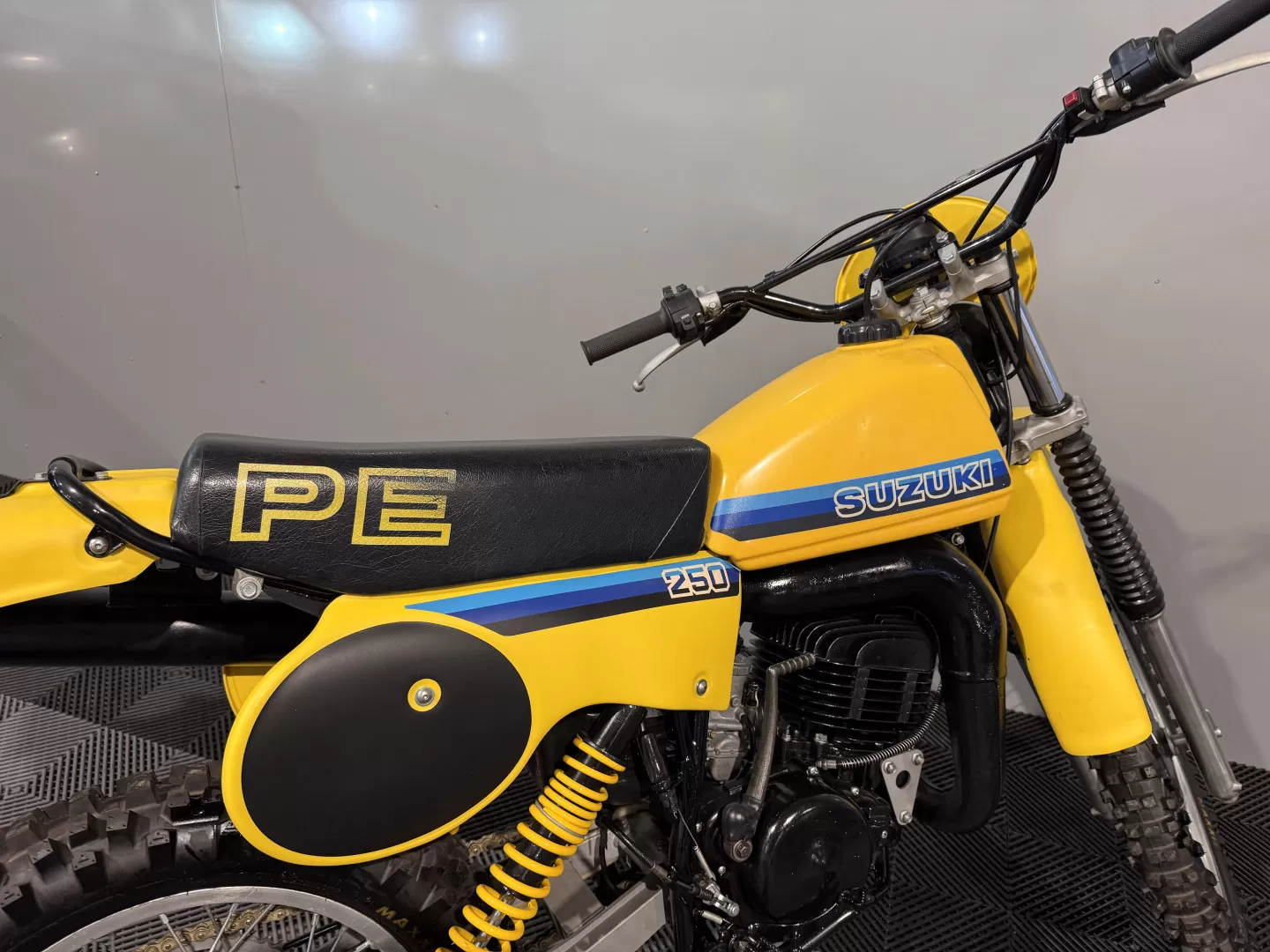 Suzuki X PE 250 - foto 5