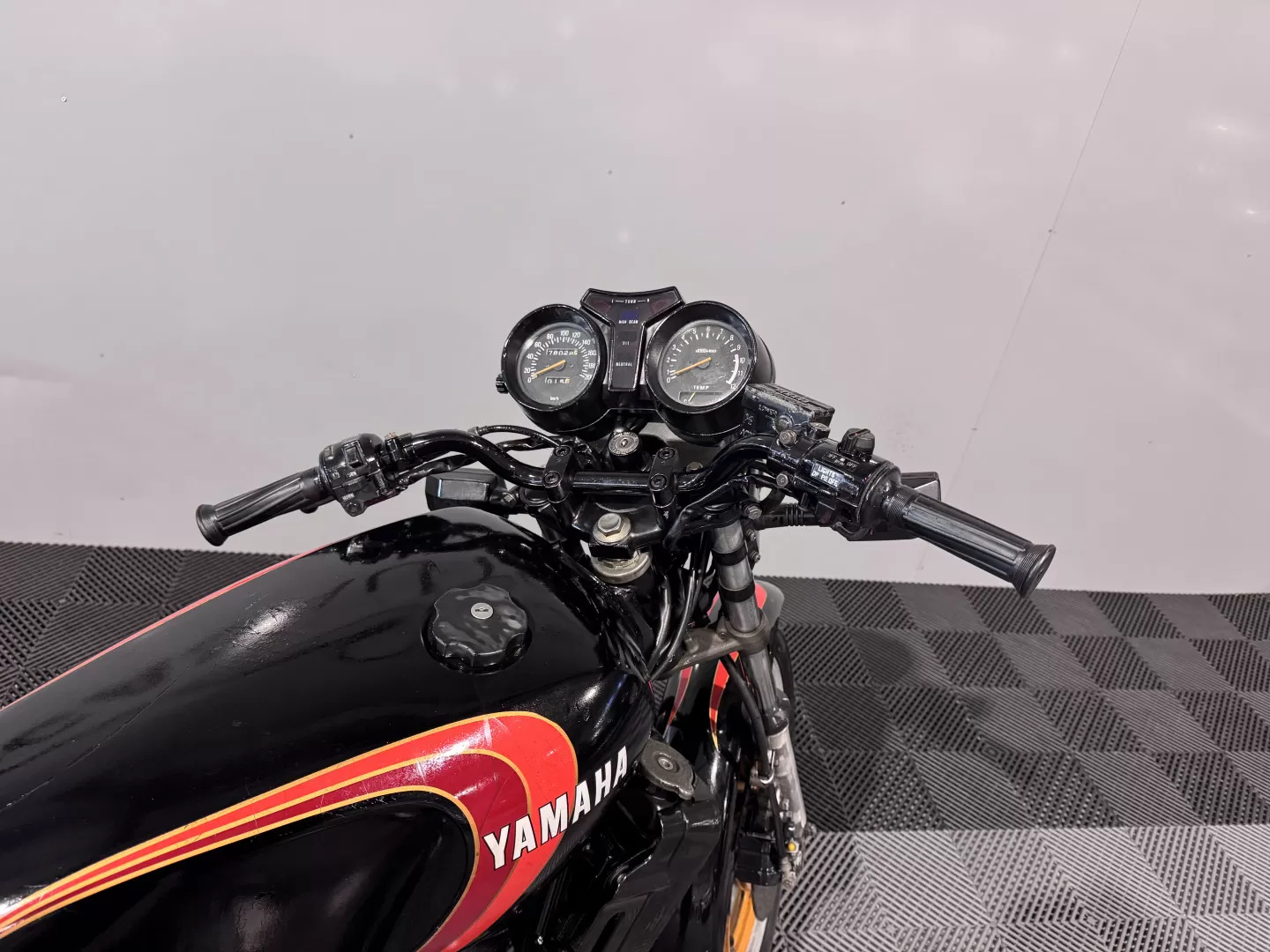 Yamaha RD 250 LC - foto 7