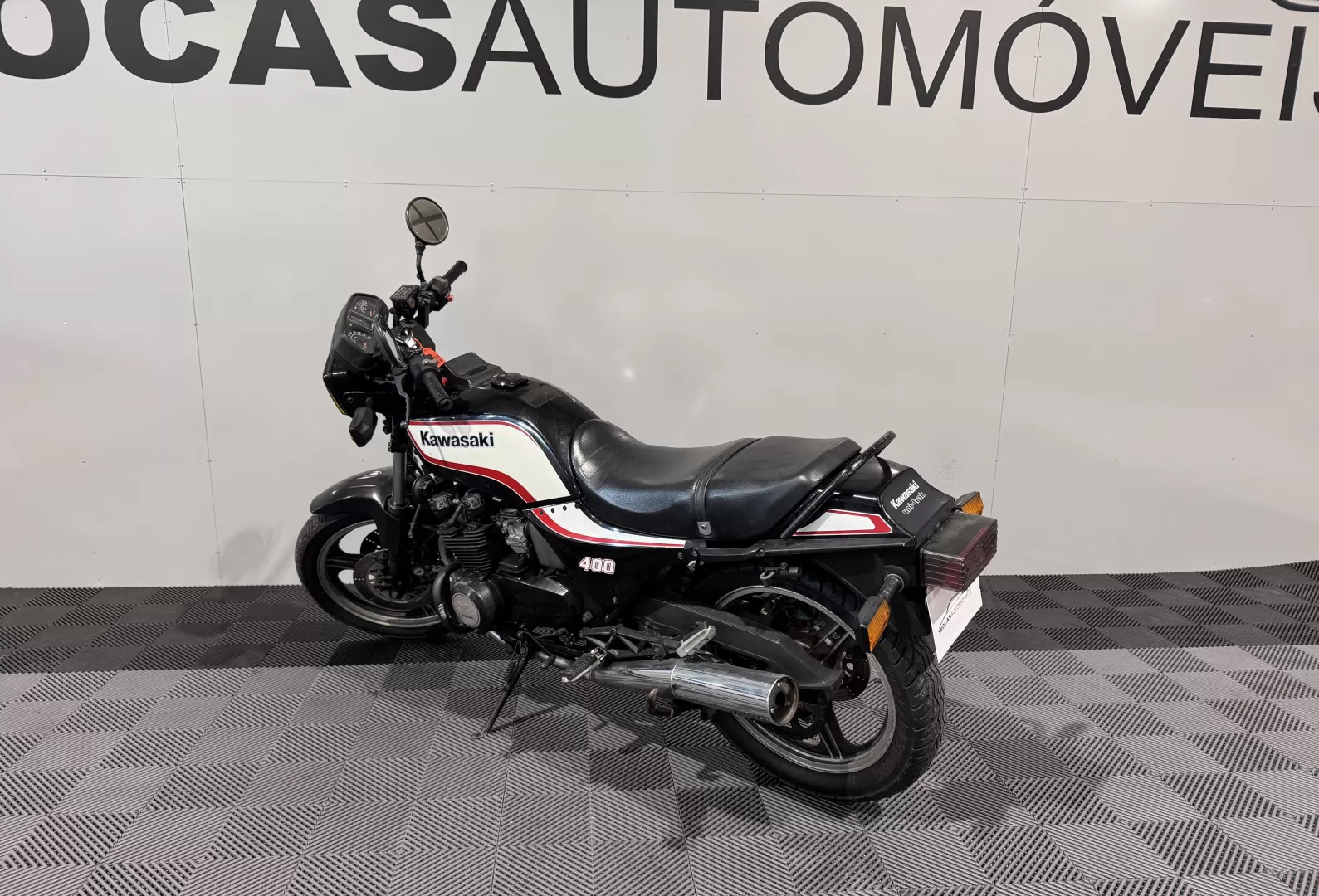 Kawasaki GPZ 400 F-II - foto 6