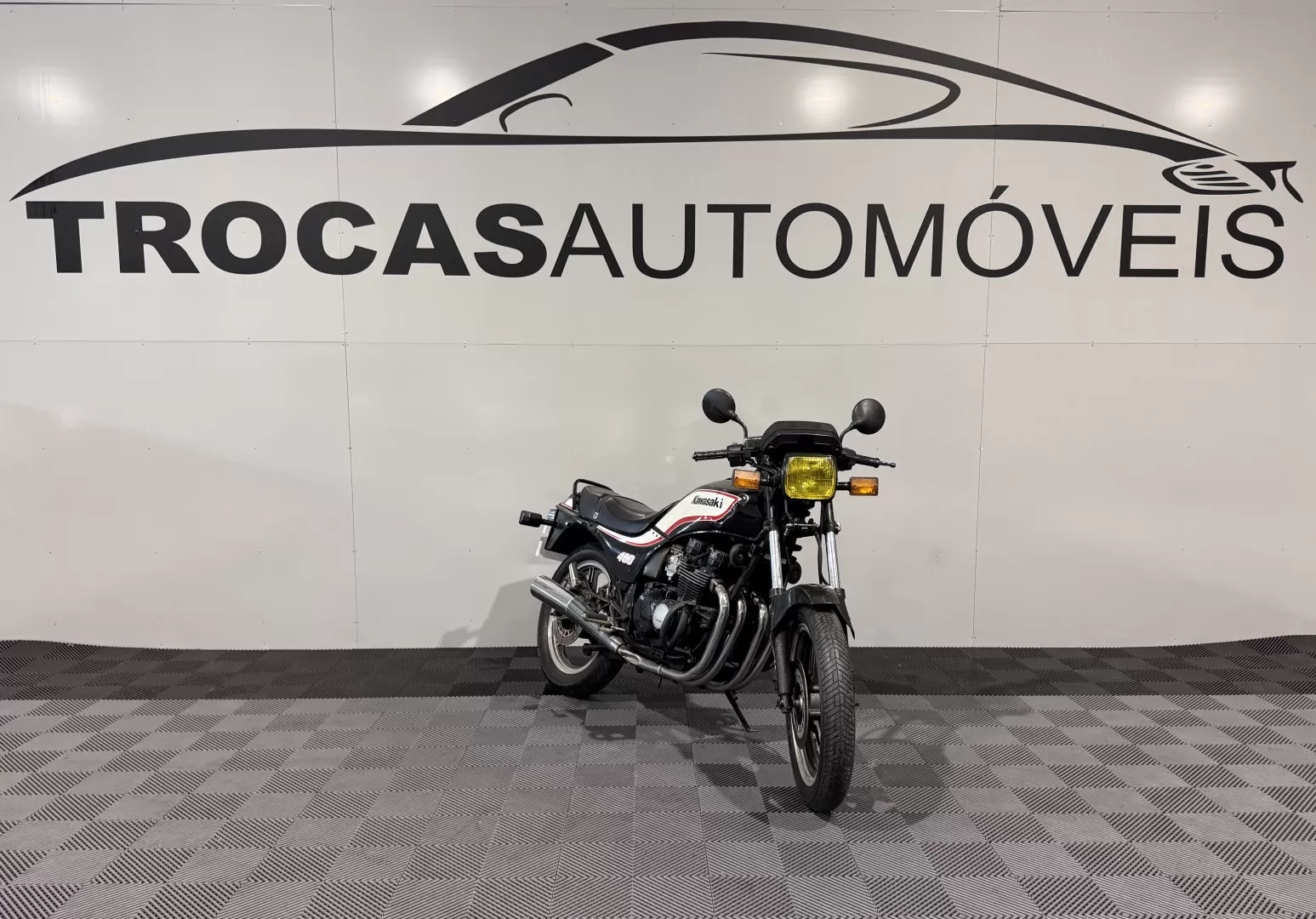 Kawasaki GPZ 400 F-II