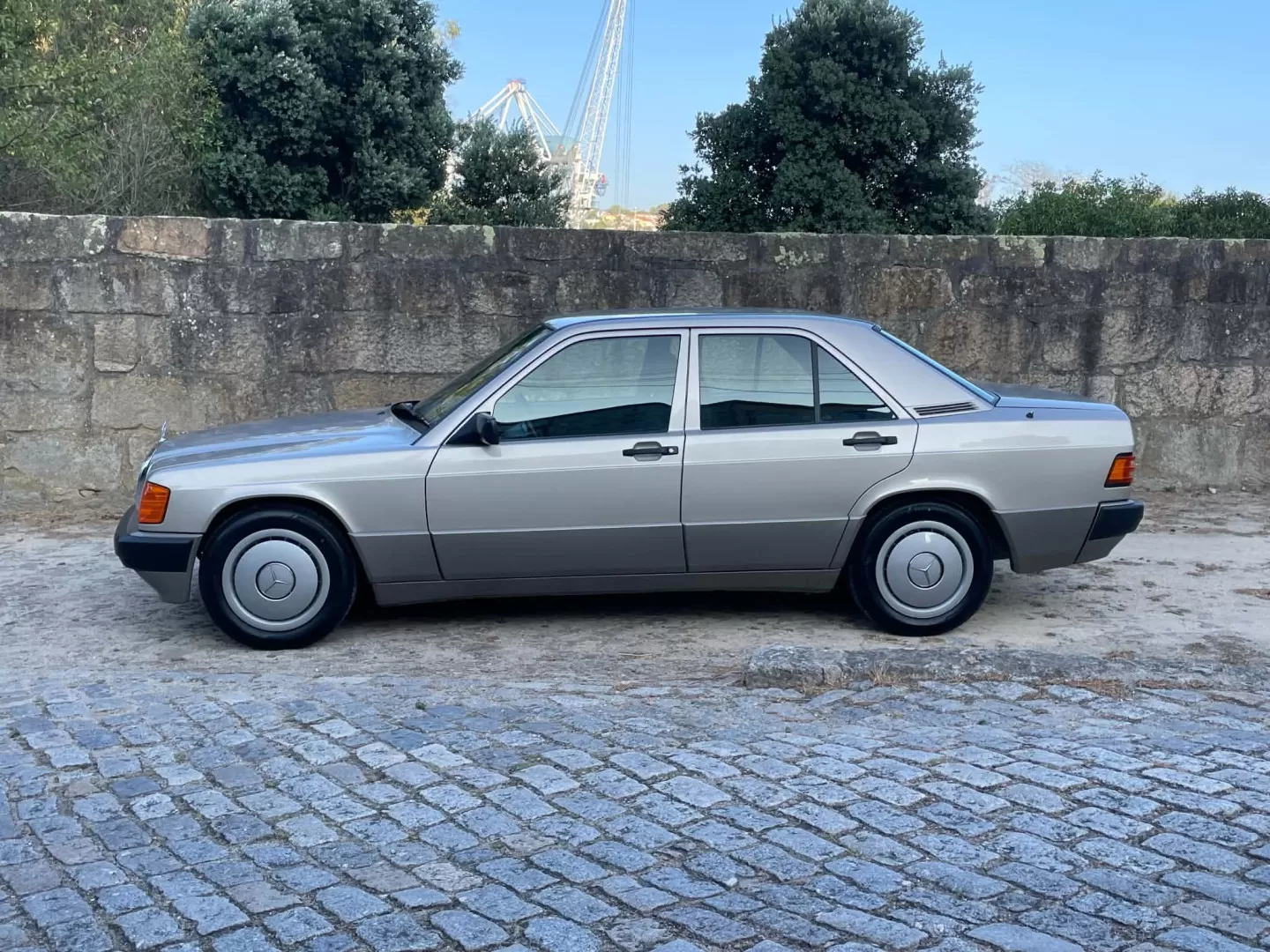 Mercedes-Benz 190 E - foto 7