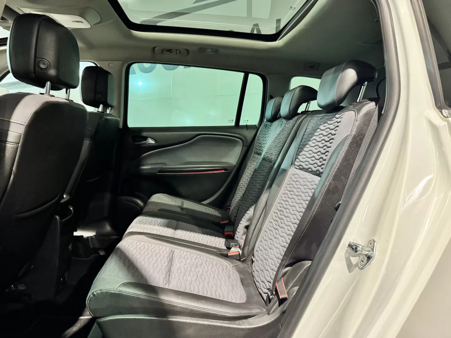 Opel Zafira 1.6 CDTi Cosmo - foto 8