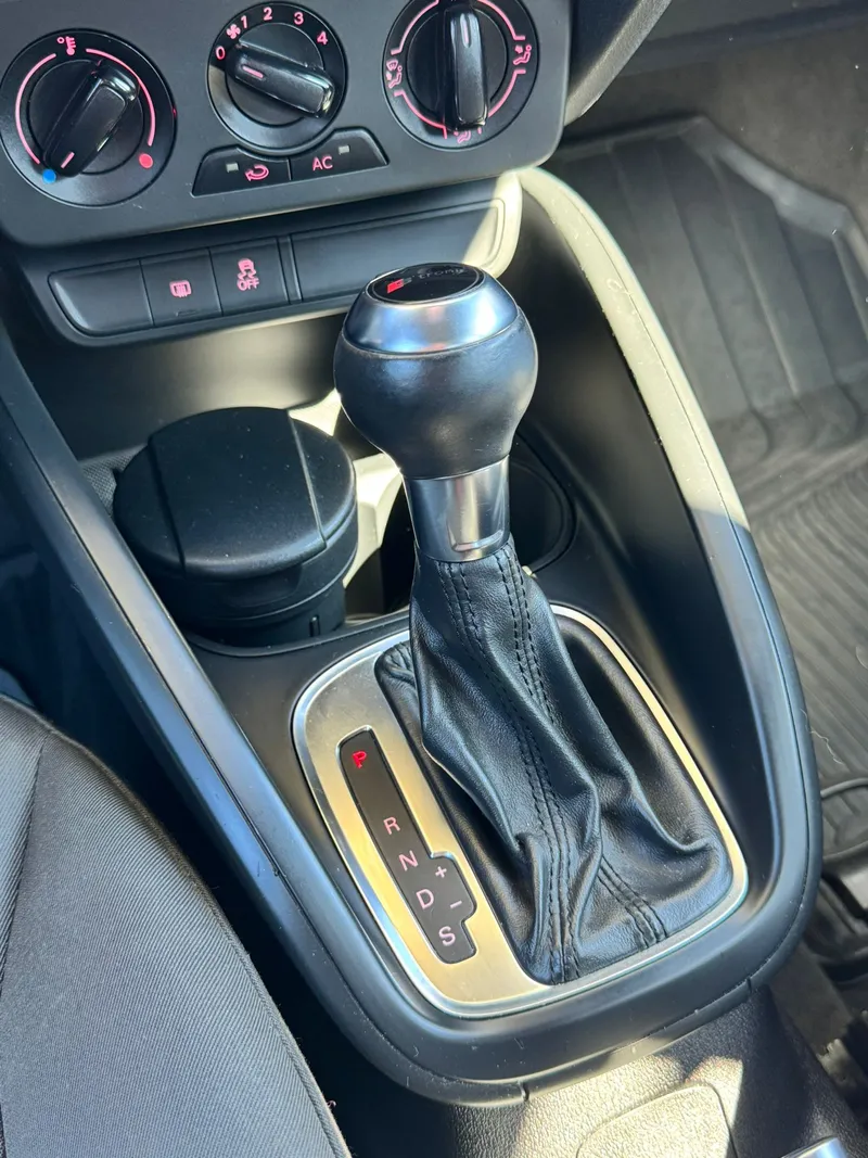 Audi A1 Sportback 1.6 TDI Advance S-Tronic - foto 8