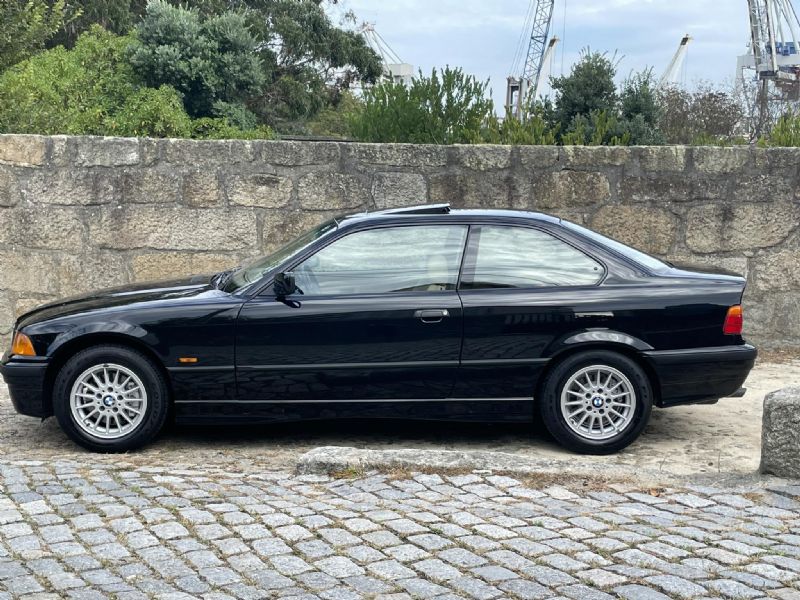 BMW 323 is - foto 3