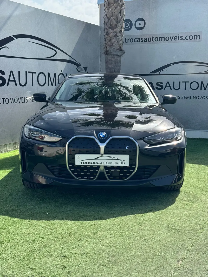 BMW i4 eDrive40 - foto 2