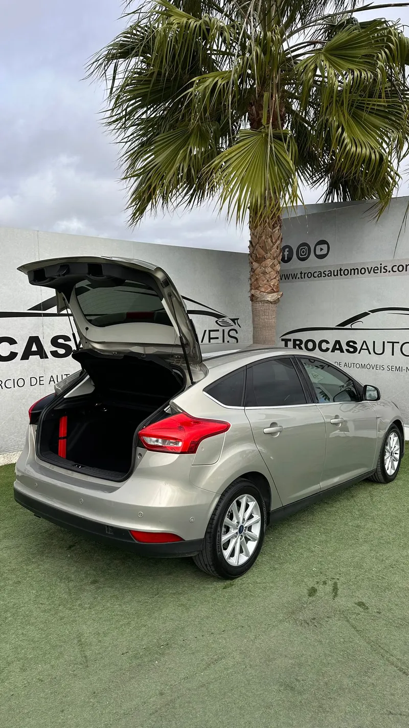 Ford Focus 1.0 EcoBoost Titanium Aut. - foto 8