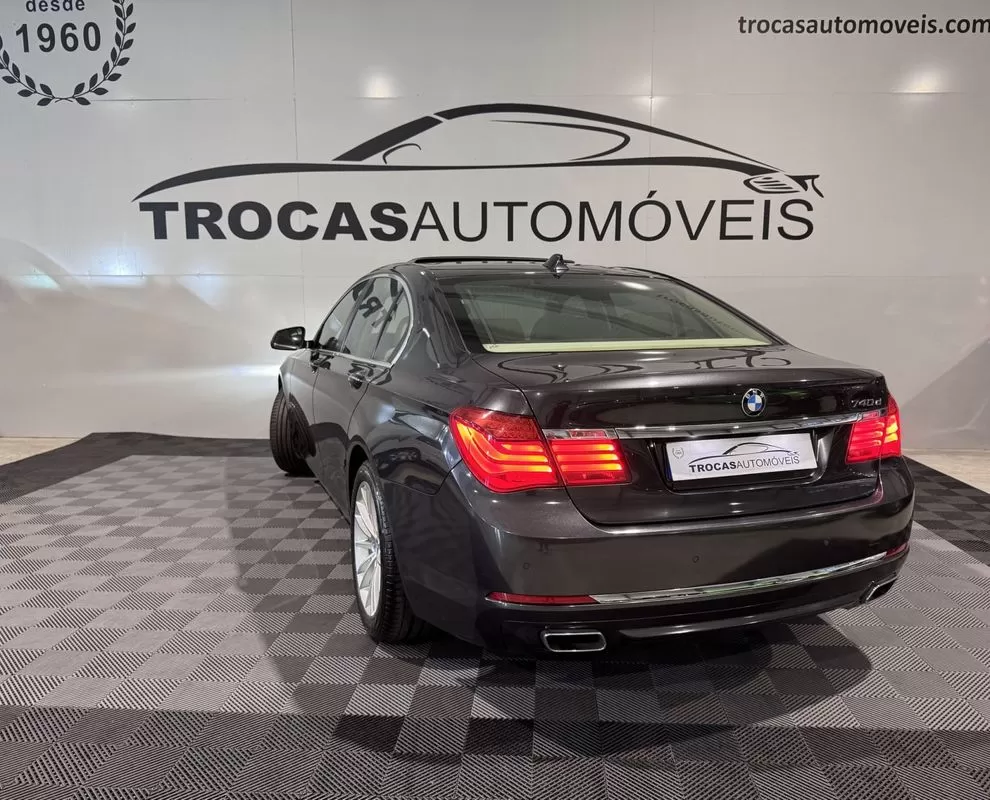 BMW 740 d - foto 8