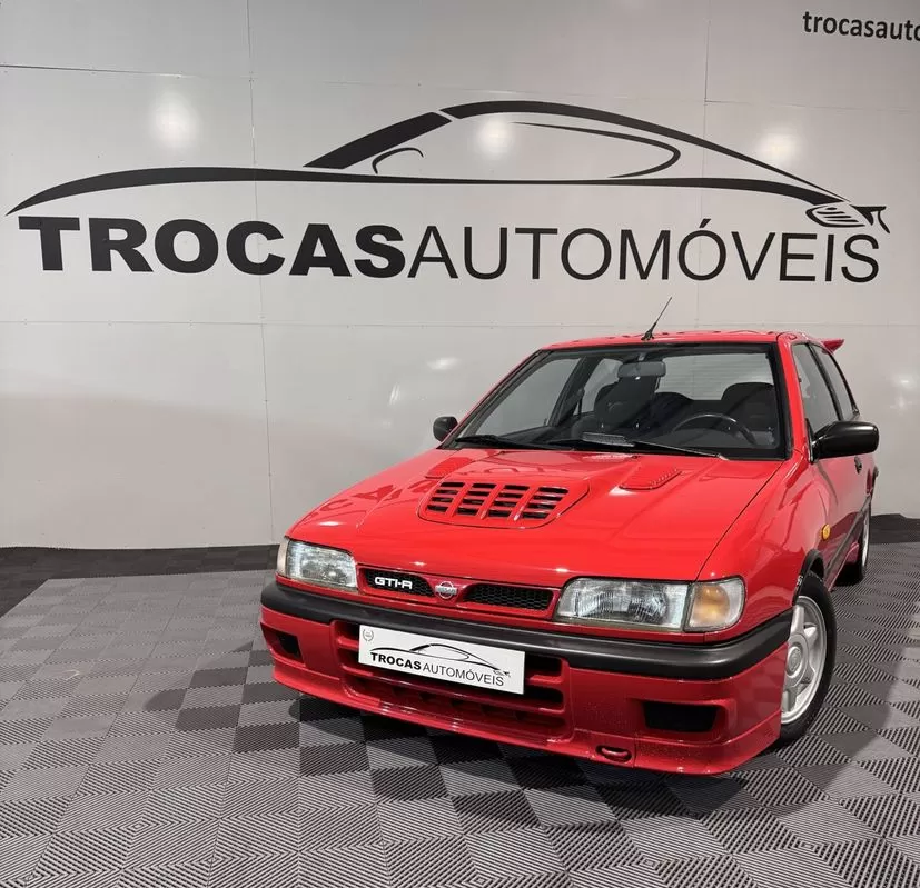 Nissan Sunny Hatchback 2.0-16 Tbo 4WD - foto 5