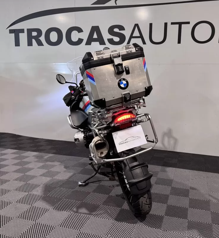 BMW - foto 3