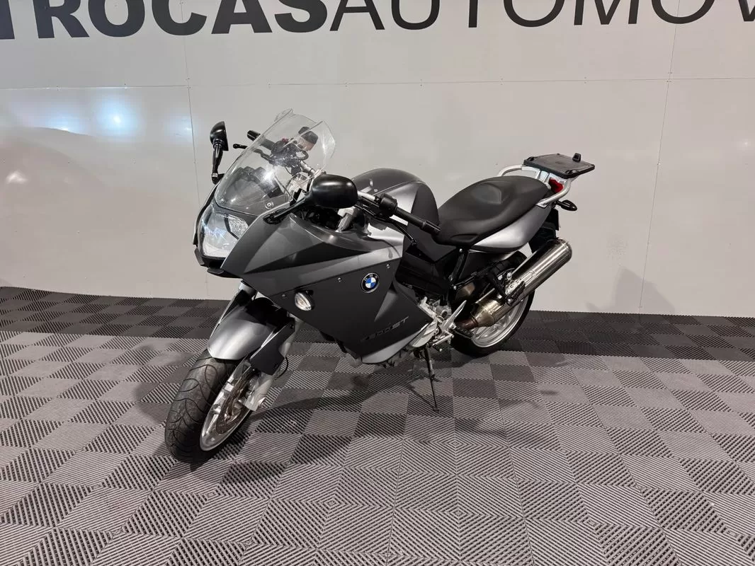 BMW - foto 4