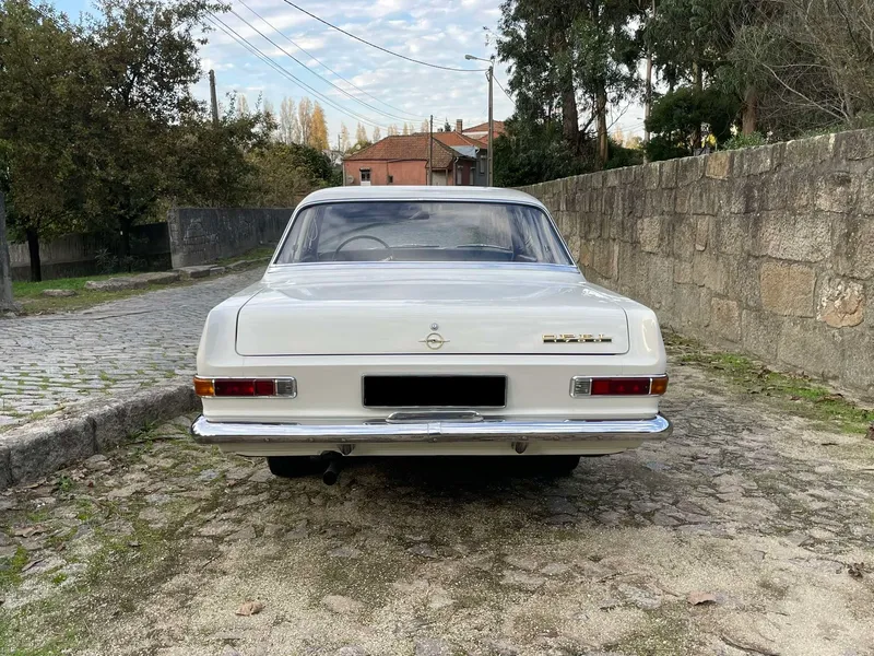 Opel Olympia Rekord coupé 1.7 - foto 6