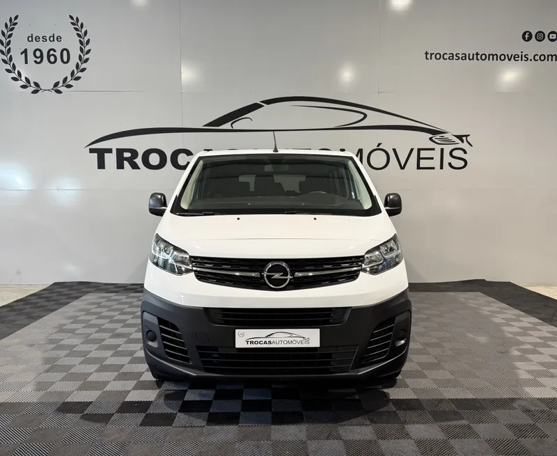 Opel Vivaro 1.5 CDTi L3H1 Essentia Inc - foto 2