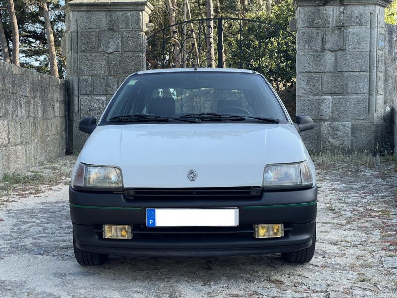 Renault Clio 1.4 S - foto 4