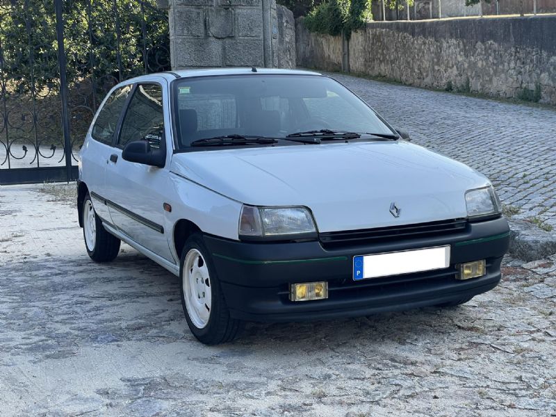 Renault Clio 1.4 S - foto 5