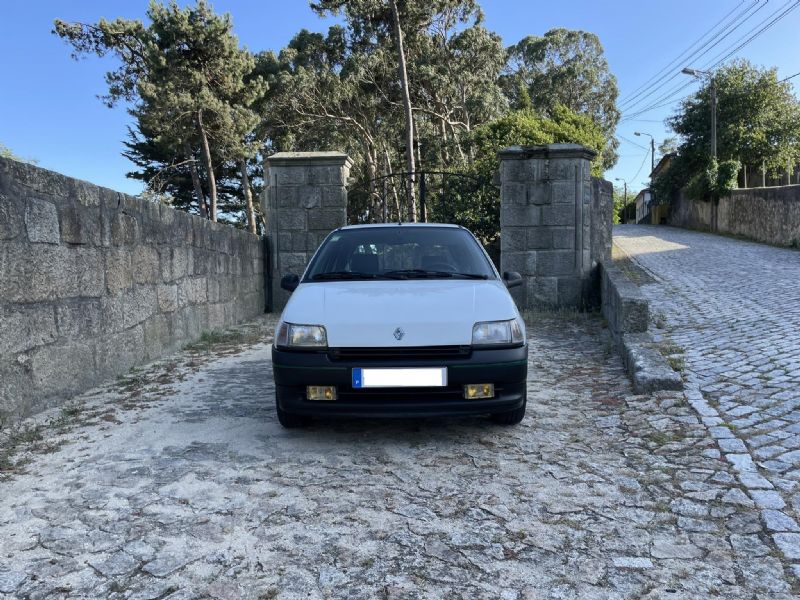 Renault Clio 1.4 S - foto 6