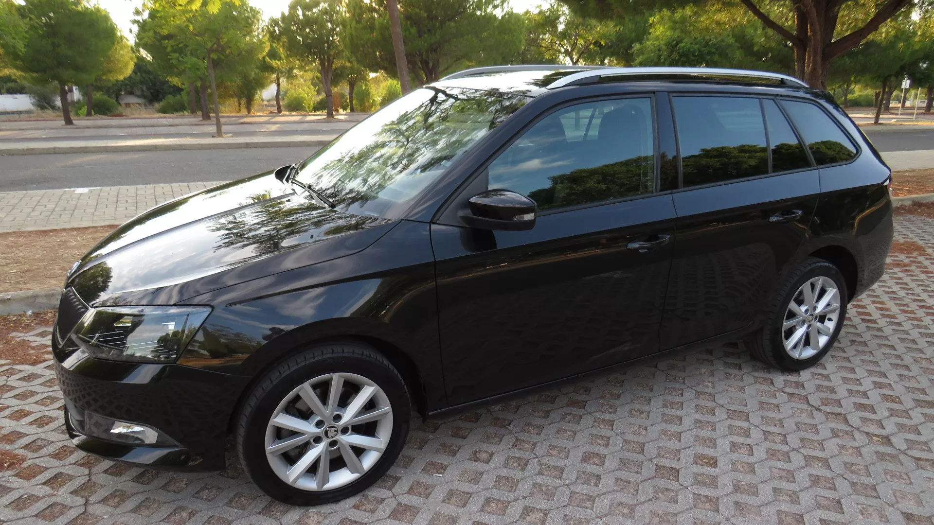 Skoda Fabia Break 1.2 TSi Style DSG - foto 5