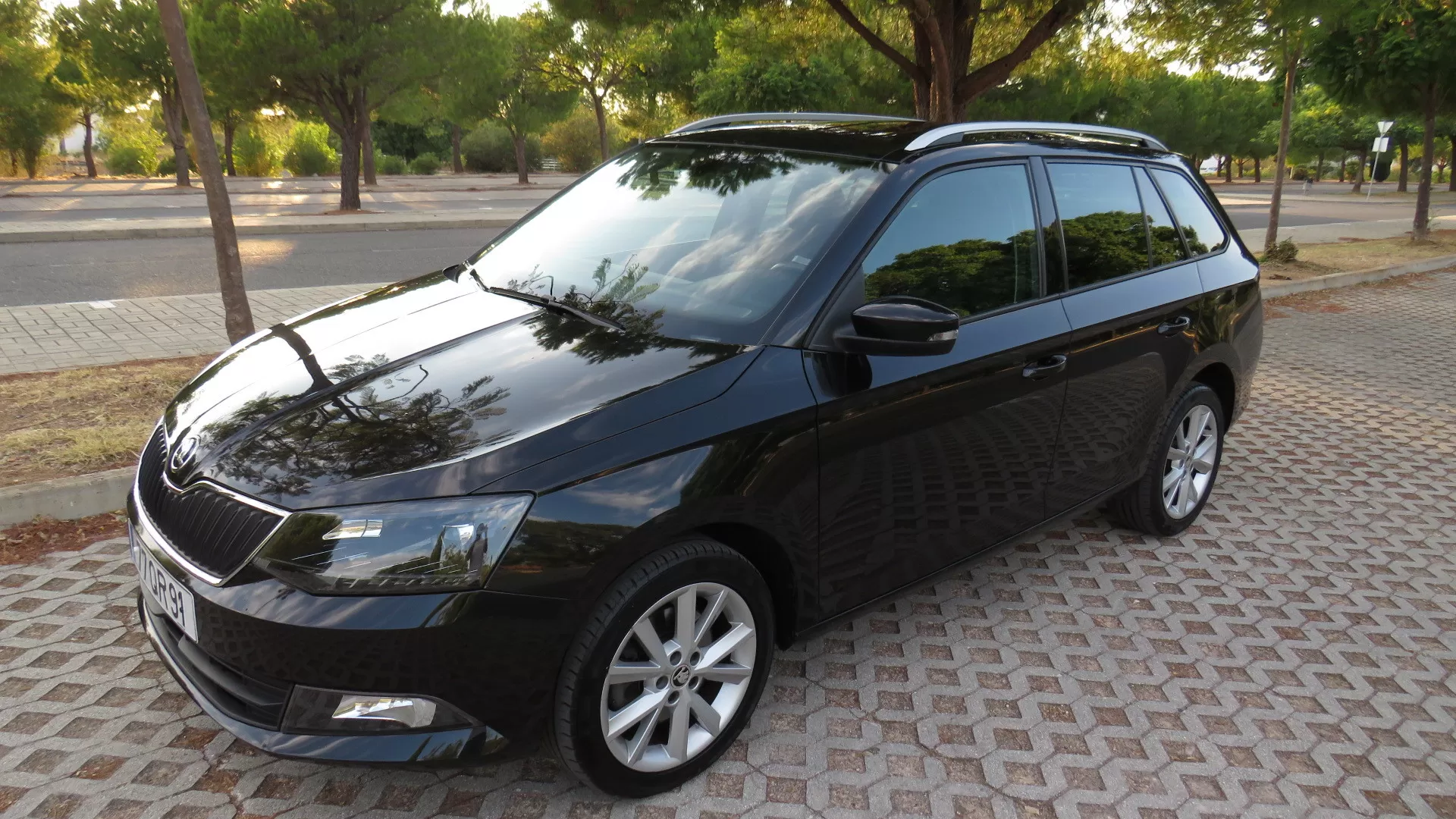 Skoda Fabia Break 1.2 TSi Style DSG - foto 3