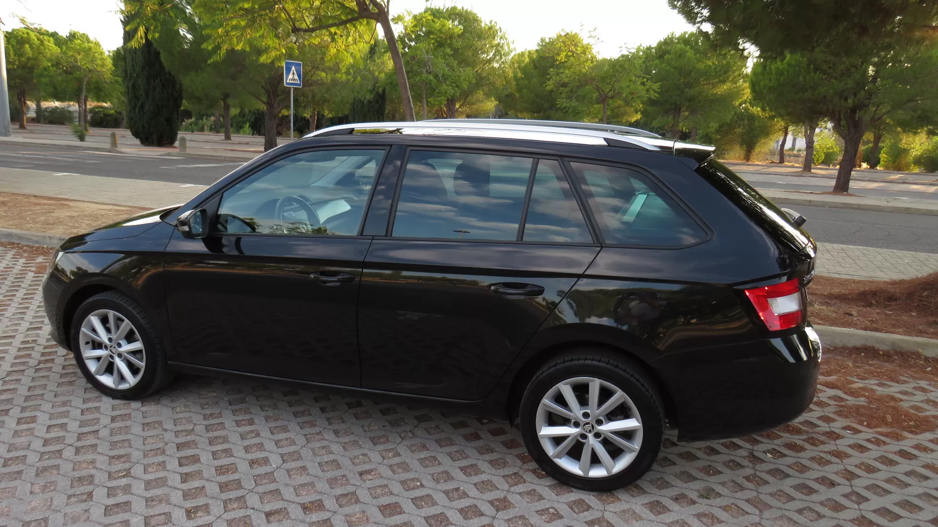 Skoda Fabia Break 1.2 TSi Style DSG - foto 8