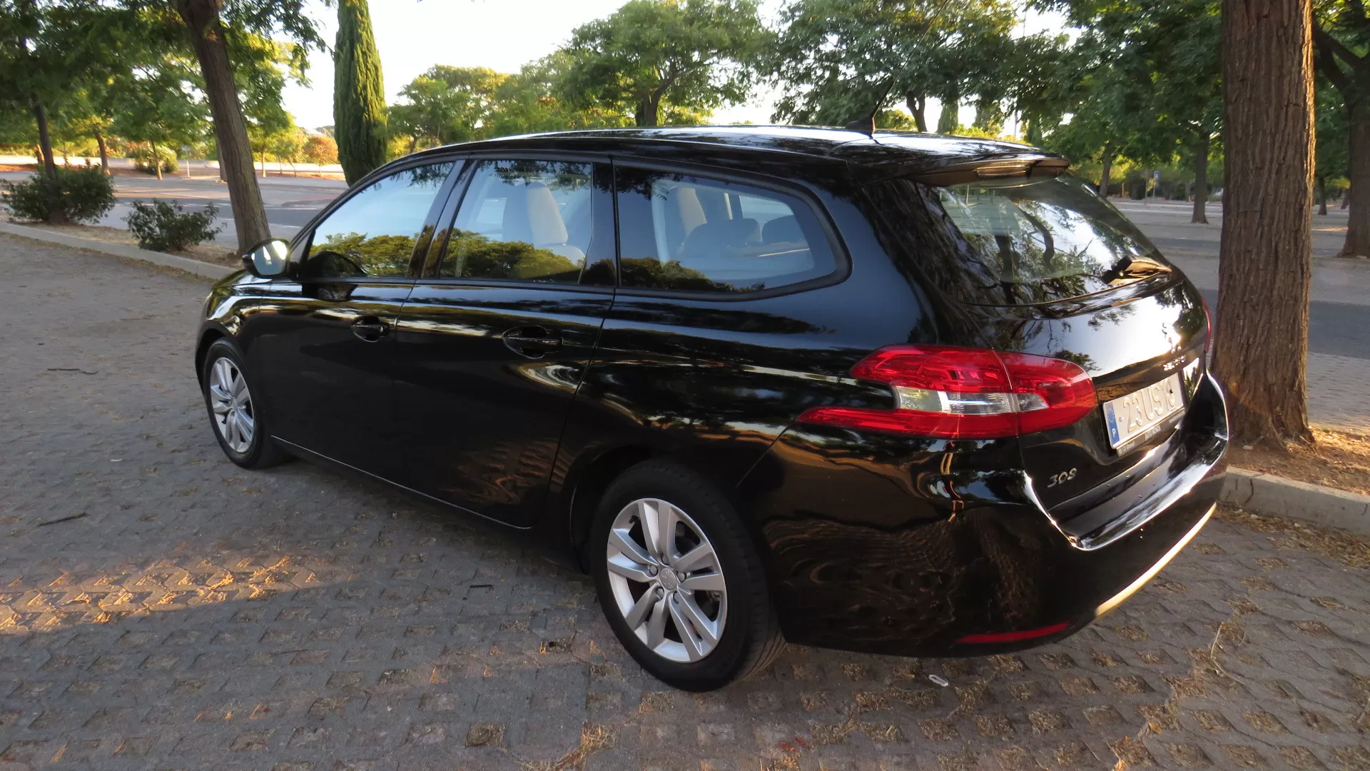 Peugeot 308 SW 1.6 HDI - foto 4