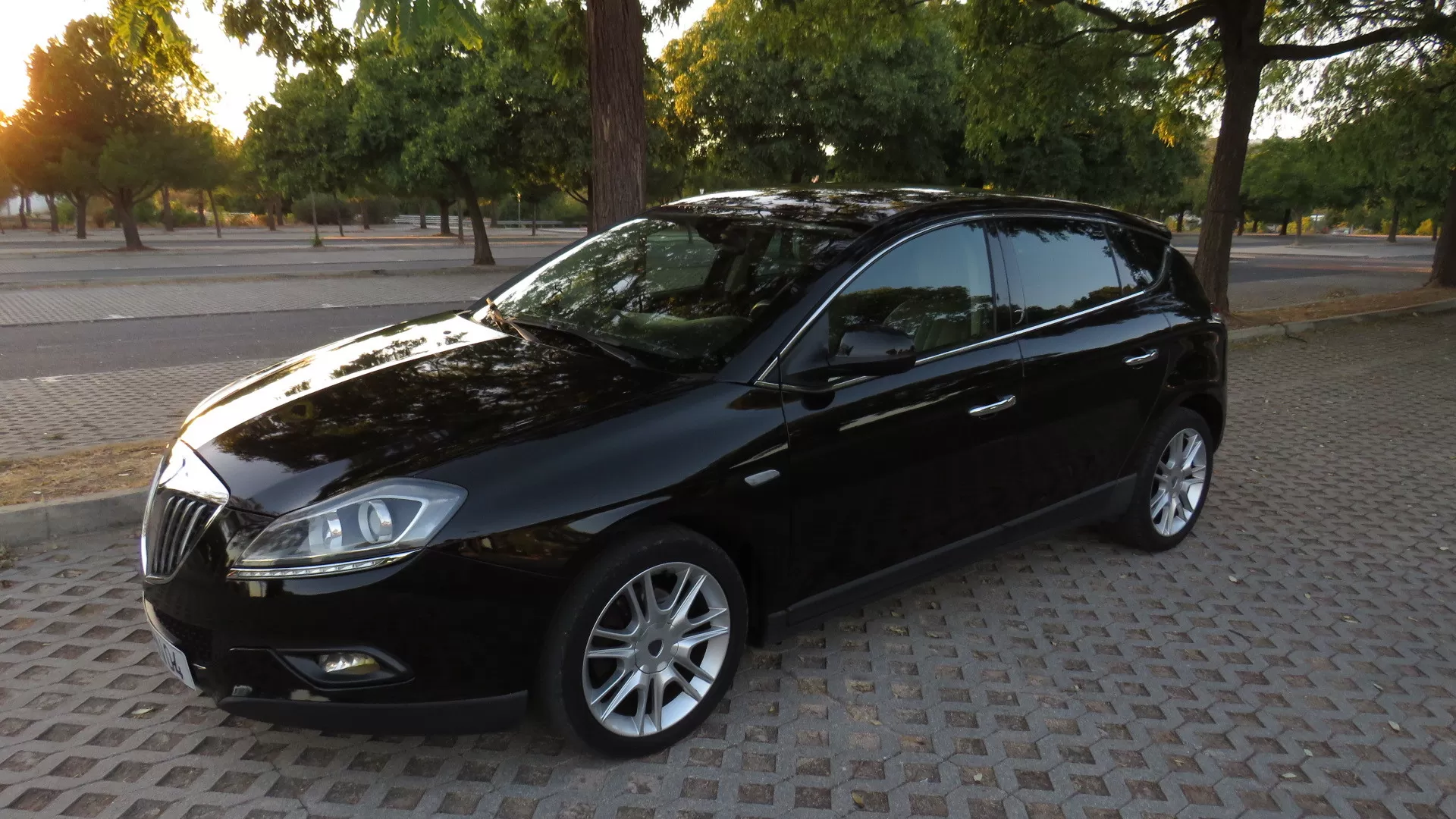 Lancia Delta 1.6 M-Jet Platino