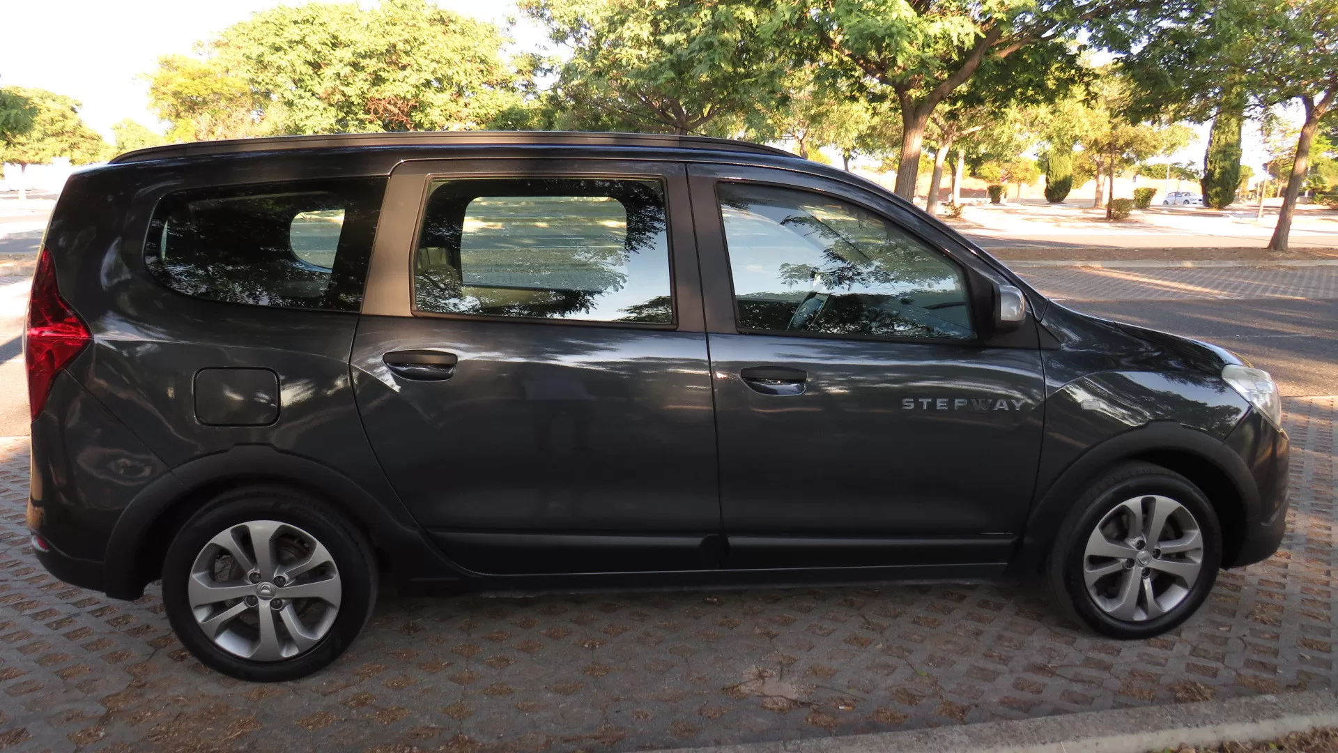 Dacia Lodgy 1.2 TCe - foto 8