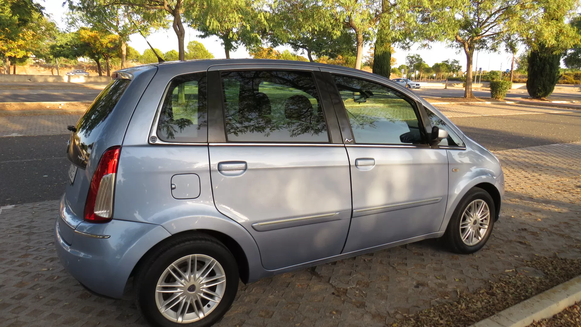 Lancia Musa 1.3 16V M-jet Platino - foto 8