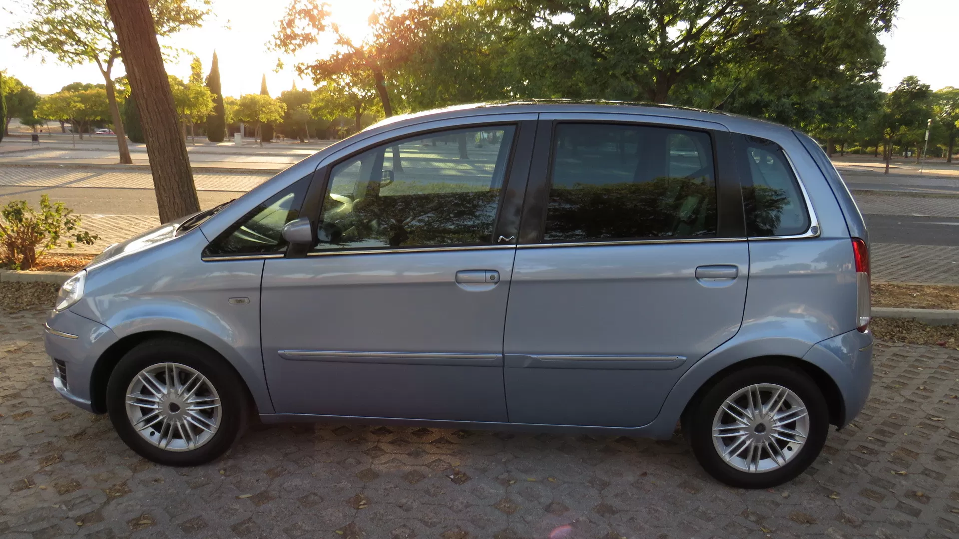 Lancia Musa 1.3 16V M-jet Platino - foto 4