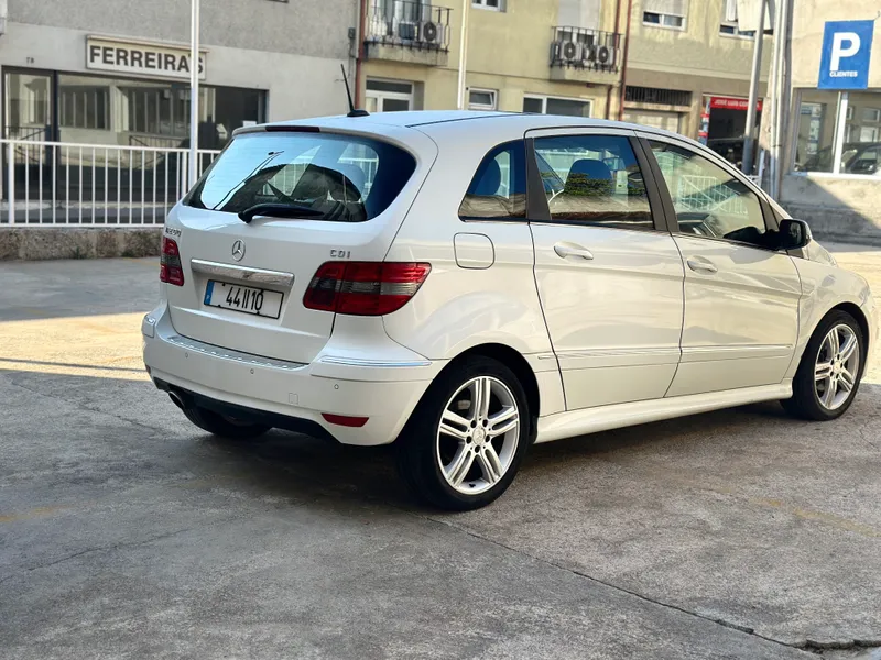 Mercedes-Benz B 200 CDi - foto 5