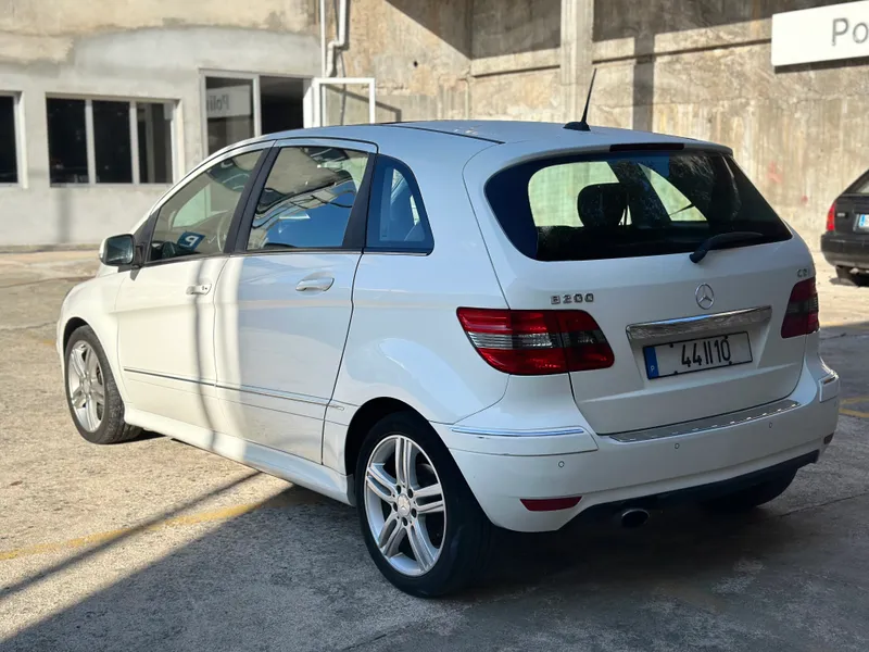 Mercedes-Benz B 200 CDi - foto 7